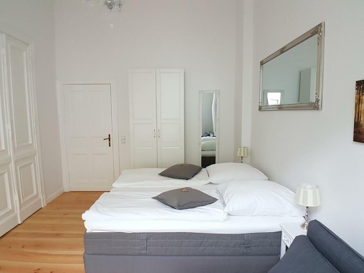 Lang Re By Rockchair Apartments L Superhost Status L 2 Bedrooms Boxspringbeds In City Center - Cozy Family & Business Flair Welcomes You! Berlin Bagian luar foto