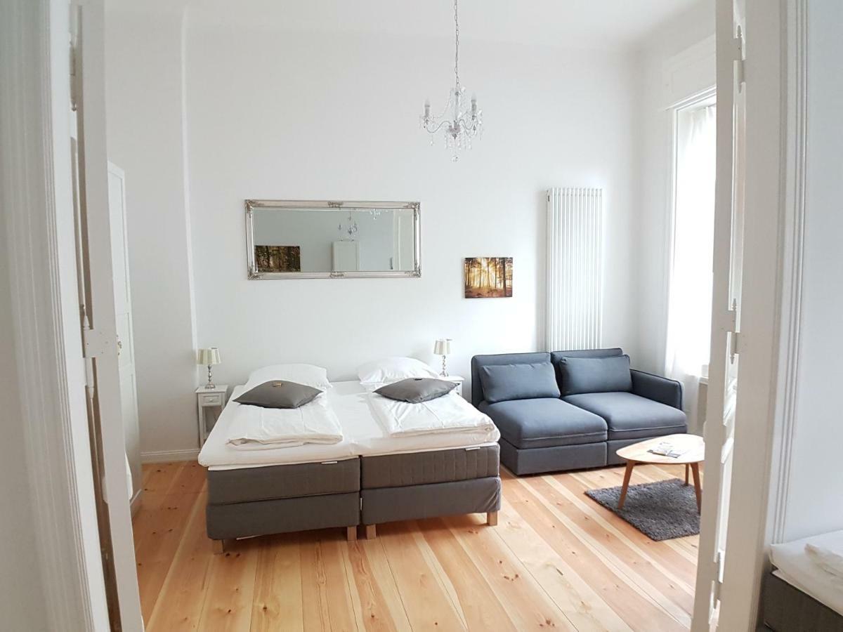 Lang Re By Rockchair Apartments L Superhost Status L 2 Bedrooms Boxspringbeds In City Center - Cozy Family & Business Flair Welcomes You! Berlin Bagian luar foto