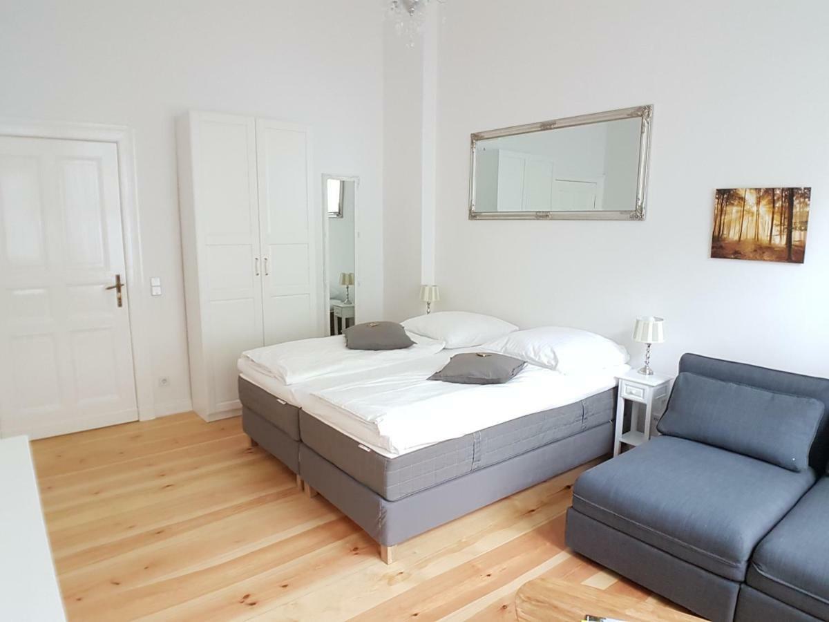 Lang Re By Rockchair Apartments L Superhost Status L 2 Bedrooms Boxspringbeds In City Center - Cozy Family & Business Flair Welcomes You! Berlin Bagian luar foto